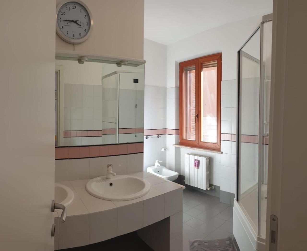 Aduepassi Bed and Breakfast Ascoli Piceno Buitenkant foto